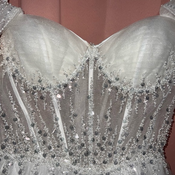 OFF SHOULDER PUFF DRESS DIVINE DIVINITY